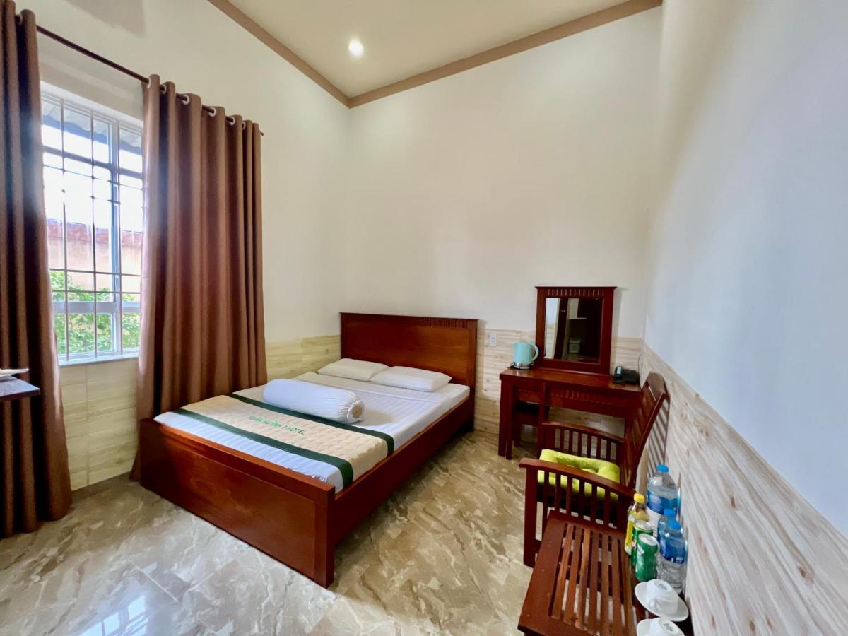 XUÂN HUỲNH 3 Hotel Soc Trang Exterior foto