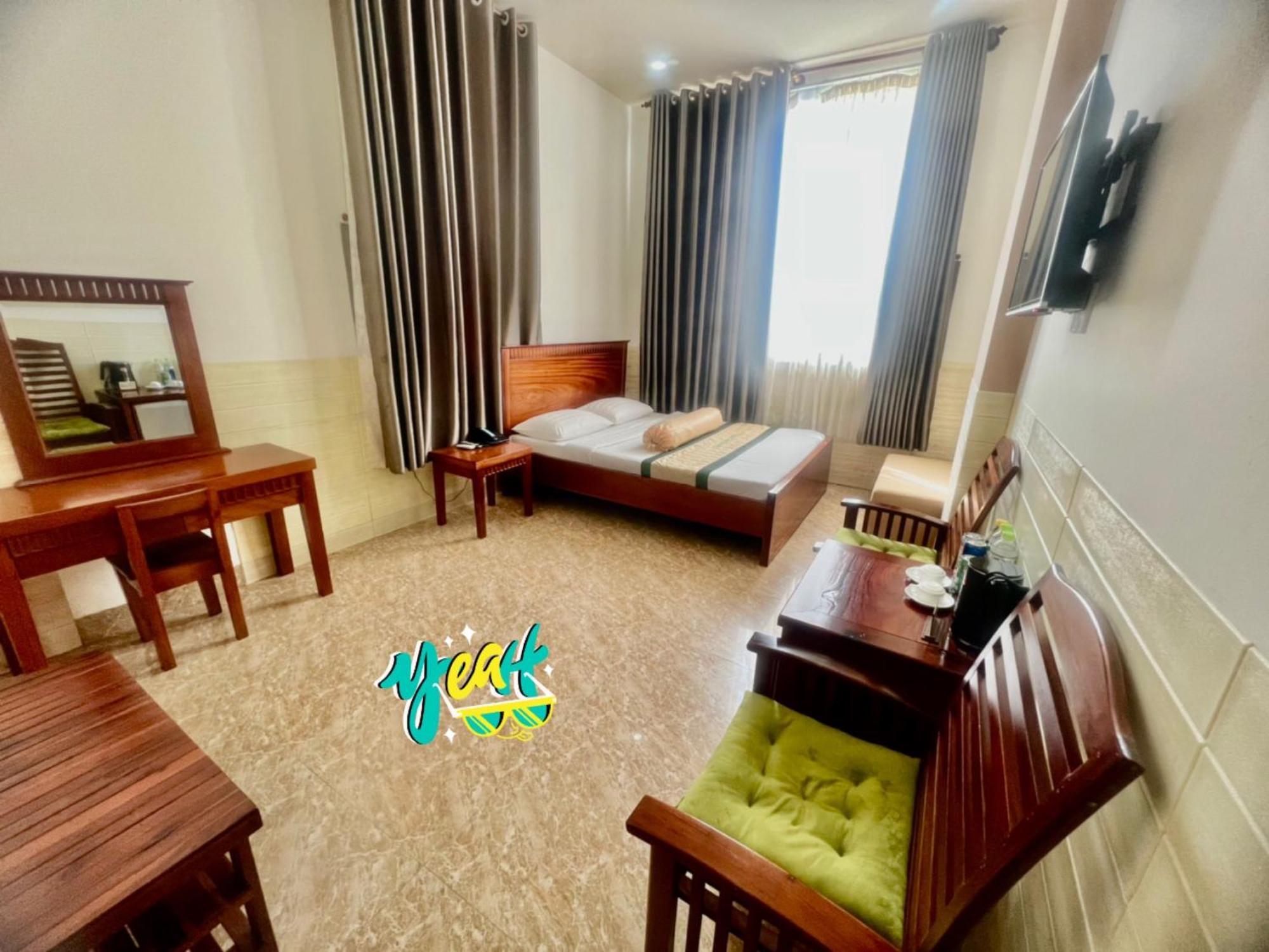 XUÂN HUỲNH 3 Hotel Soc Trang Exterior foto